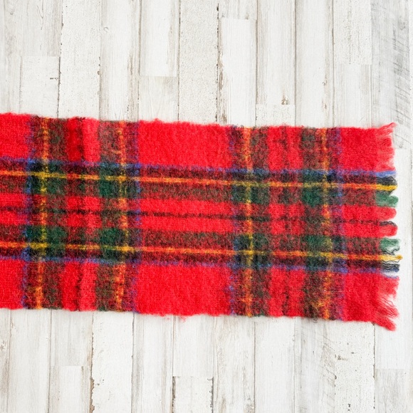 Vintage 60s 70s Brushed Wool Tartan Plaid Scarf Red Fuzzy Italy Alexander’s - Picture 4 of 9